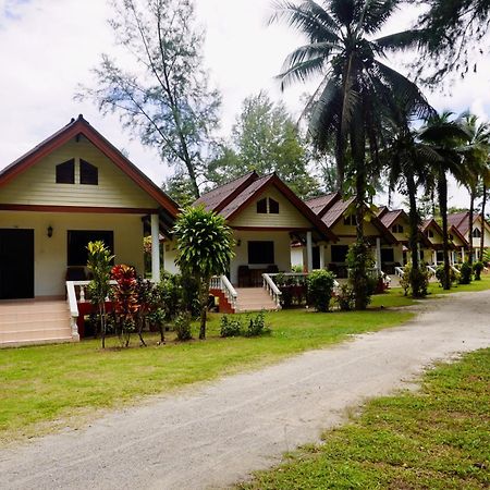 Smilebeach Resort Khaolak Khao Lak Dış mekan fotoğraf